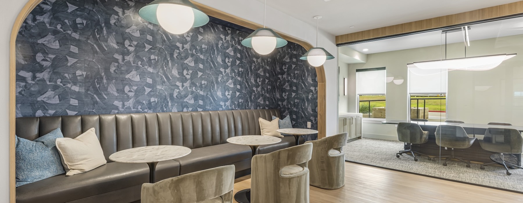 clubroom with ample space